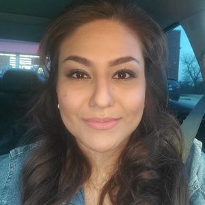 Meet your Posher, Marisol